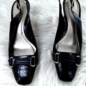 Ann Taylor Womens Slingback Sandals Closed Toe Heels Blue 7M